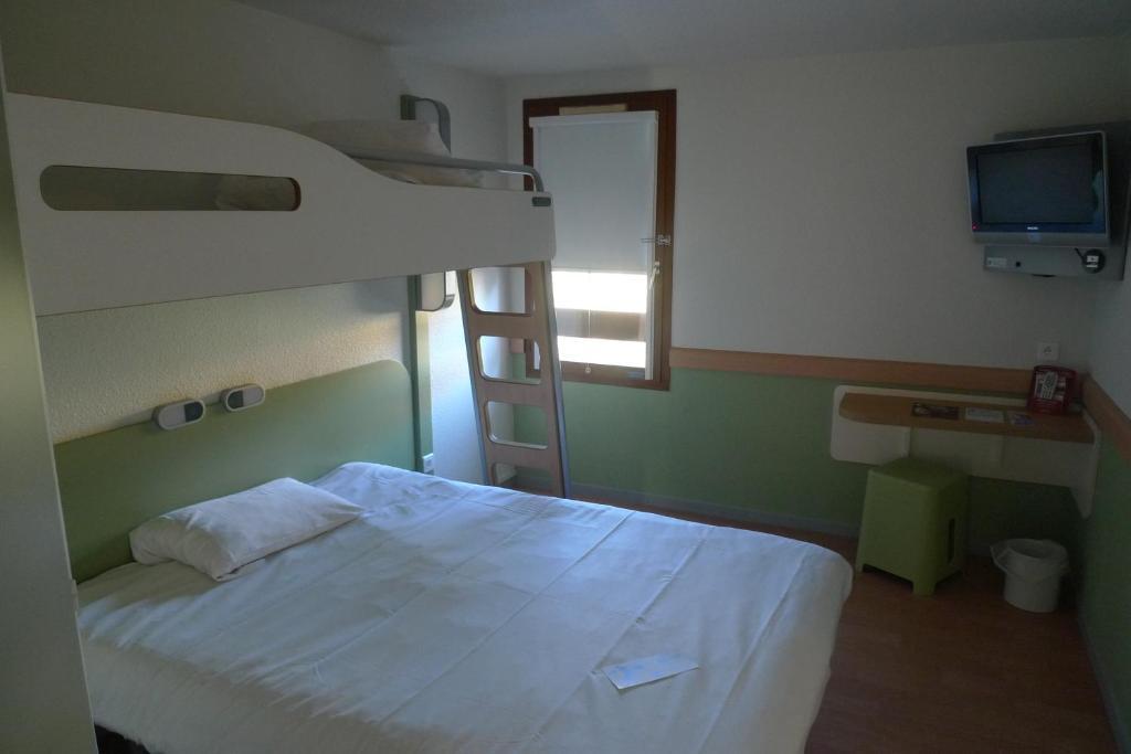 Ibis Budget Narbonne Sud A9/A61 Hotel Buitenkant foto